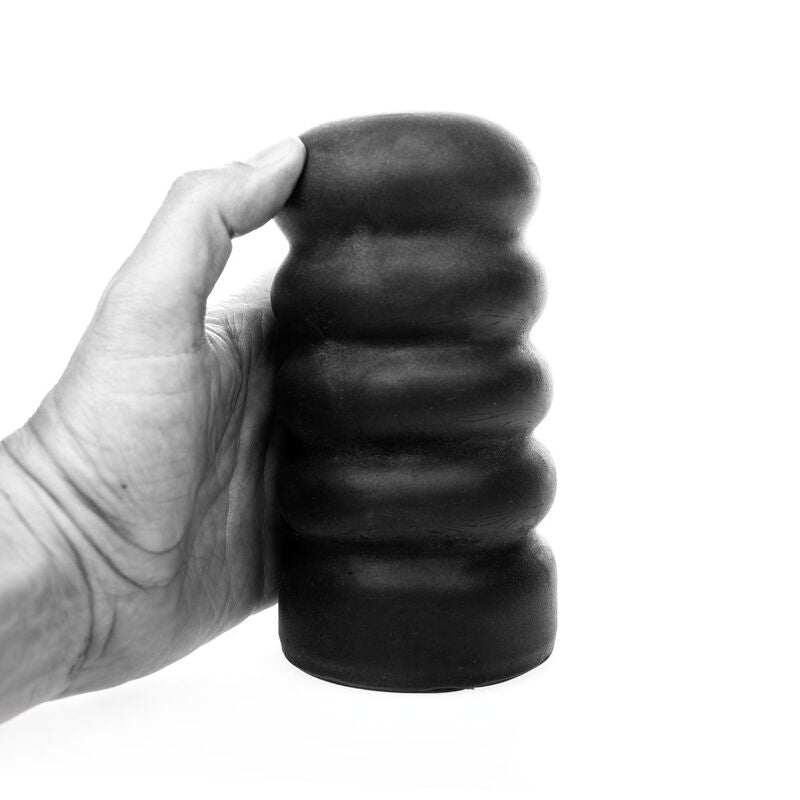 Enjoy intense pleasure with the All Black Masturbator Twink. Spiral grip, ribbed interior, and body-safe material. Perfect for playful, satisfying solo sessions.4