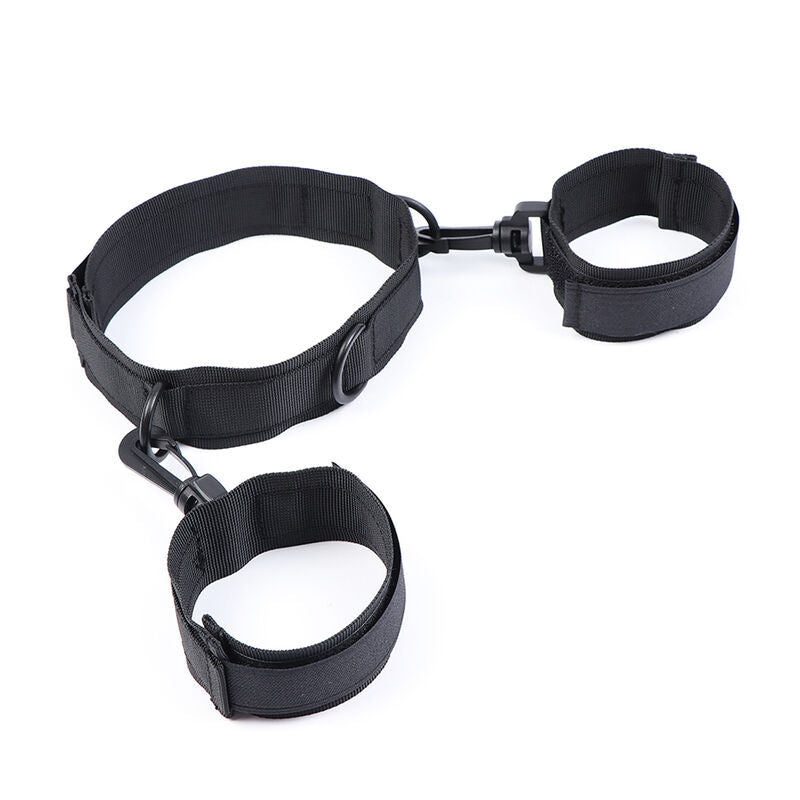 OHMAMA - Nylon Handcuffs and Adjustable Collar by DelighToys