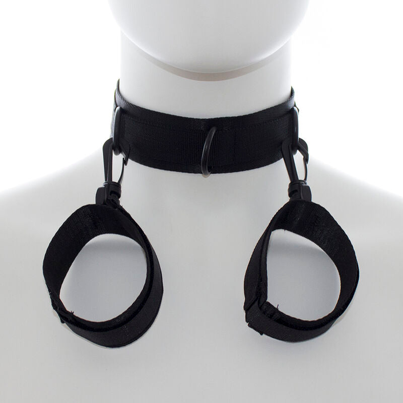 OHMAMA - Nylon Handcuffs and Adjustable Collar by DelighToys