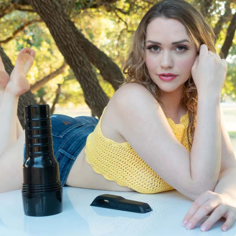 Fleshlight - Pink Lady Mini-Lotus Masturbator