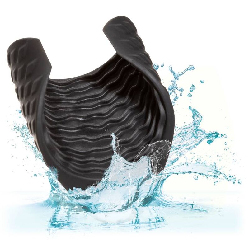 DelighToys - Boundless Grip Stroker – Handheld Silicone Vibrating Stroke