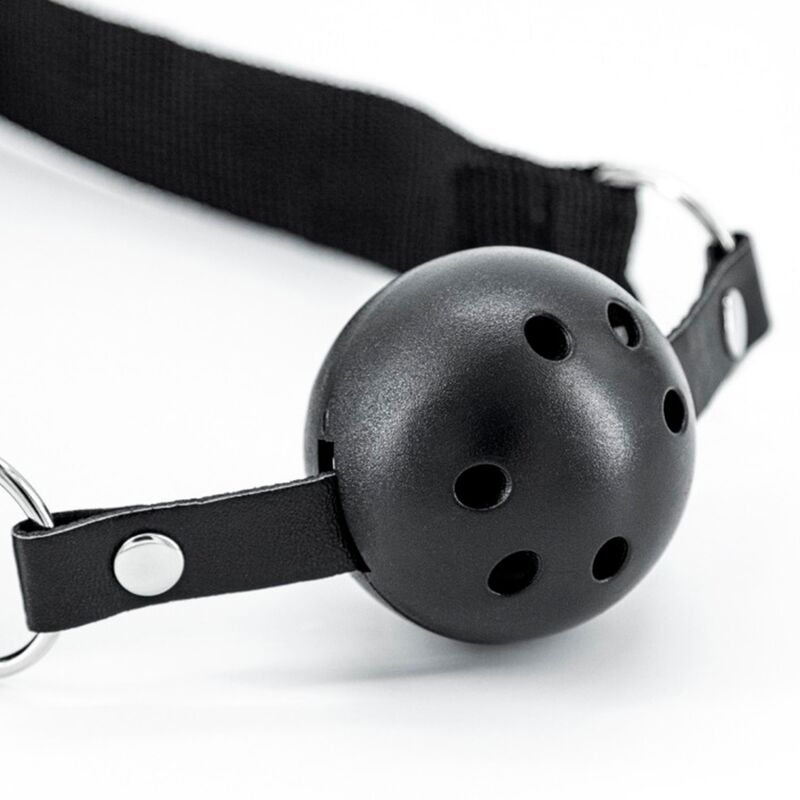 13Explore intense sensations with the Alive Fury Kit BDSM Black. This 10-piece bondage set includes cuffs, collar, leash, gag, whip, and more for exciting BDSM play. Made from body-safe materials.13