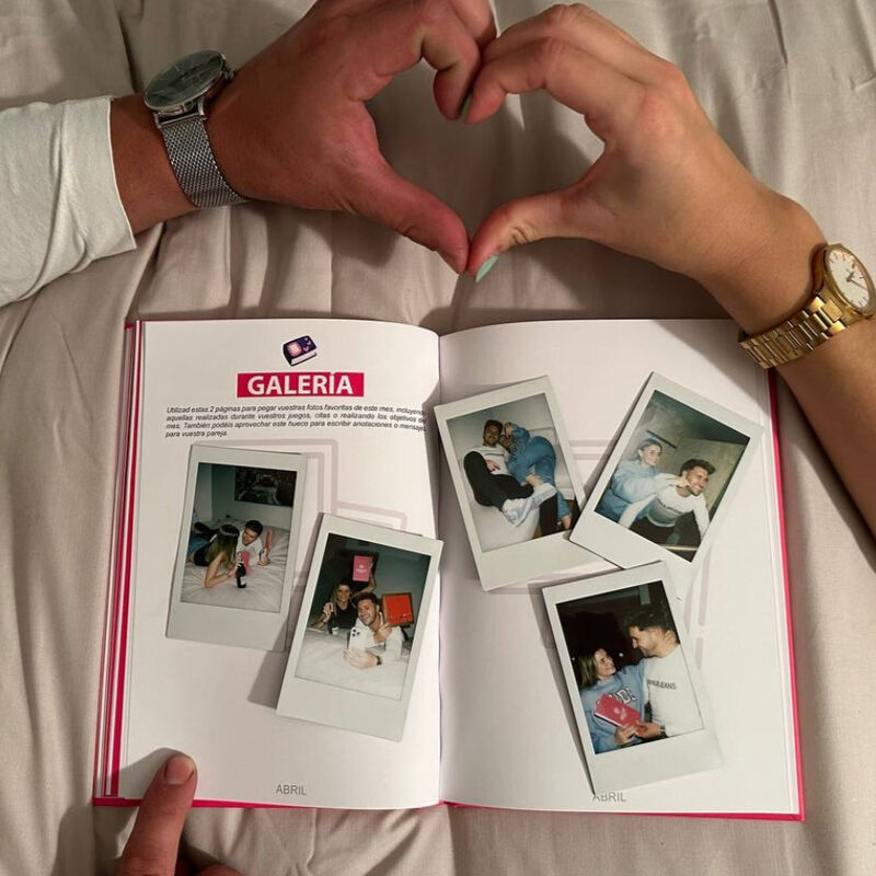 DelighToys - Coupletition – Love Diary Album of Memories & Wishes a Couple