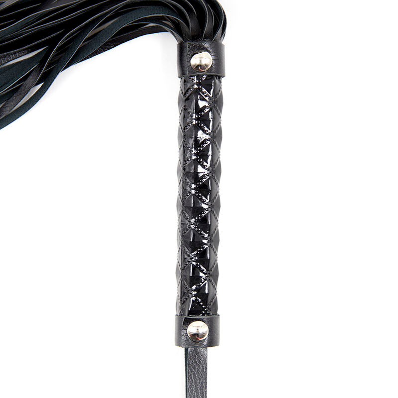 Ohmama Fetish - Whip Handle Diamonds Design