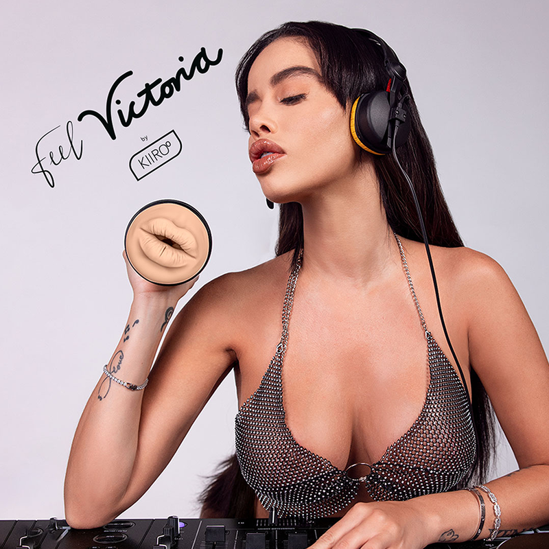 Kiiroo - Feel Victoria June Boca