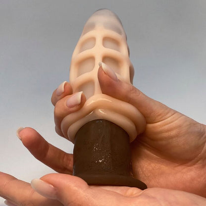 Experience unmatched pleasure anywhere with the discreet, portable Alive - Shot Experience Mini Masturbator Oral, designed for ultimate convenience and satisfaction.3