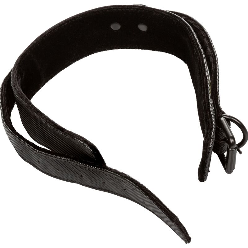 CalExotics Boundless Collar Leash features plush lining, vegan leather, detachable chain leash, and secure buckle for stylish, functional, body-safe restraint play.12