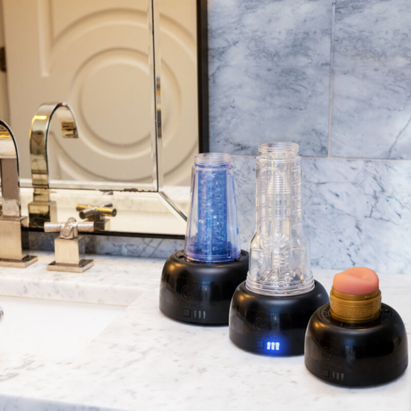 Fleshlight - Sex Toys Air Dryer – Dry your toys quickly. Three timer settings, USB-powered, compatible with all Fleshlight models. Fast, hygienic, efficient.3